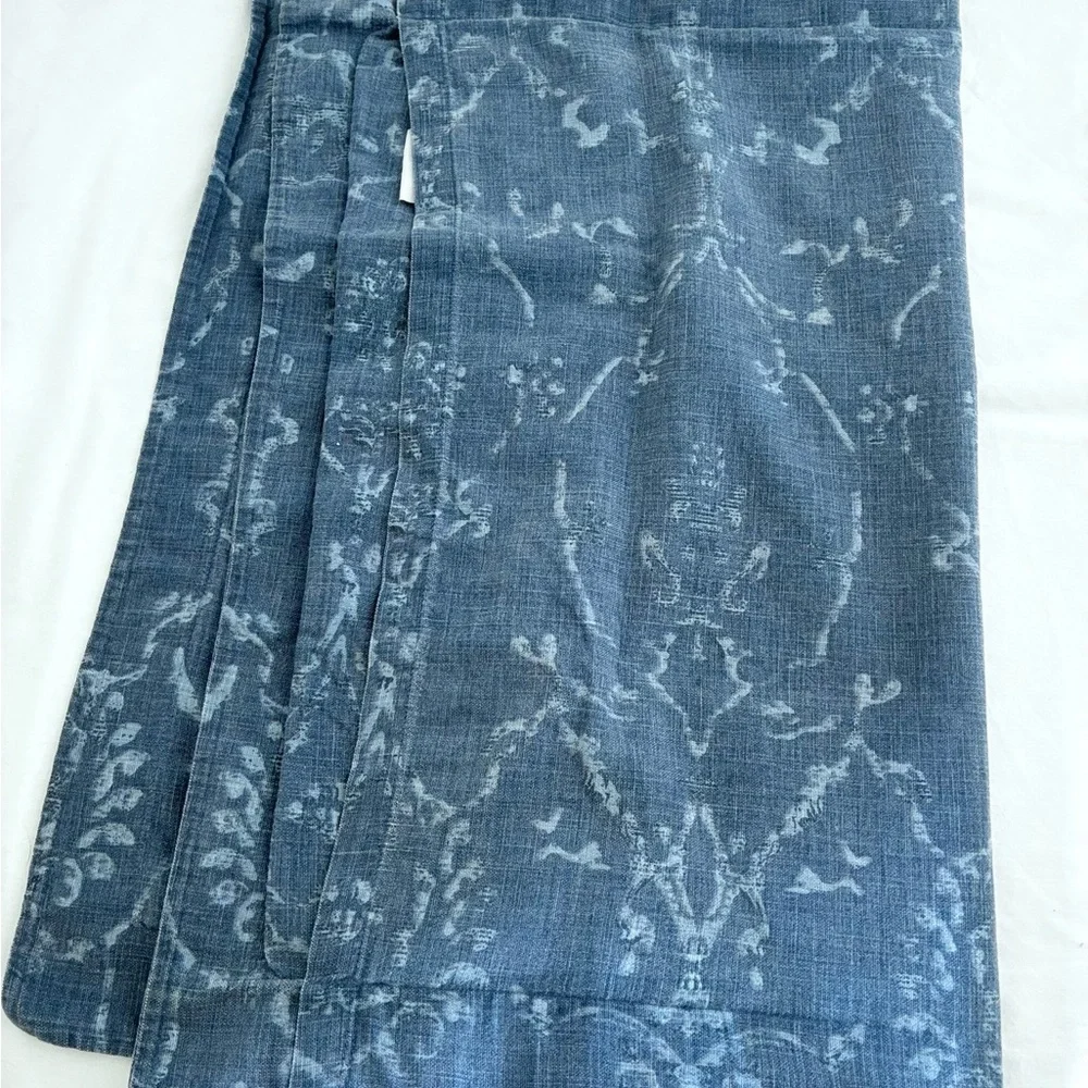 Restoration Hardware Italian Cotton Twin Duvet Cover Set – Blue Trellis